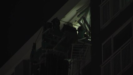 용인 공사 현장에서 천공기가 아파트 덮쳐...주민 대피 / YTN