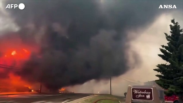 Canada, infuriano gli incendi boschivi nel Saskatchewan settentrionale