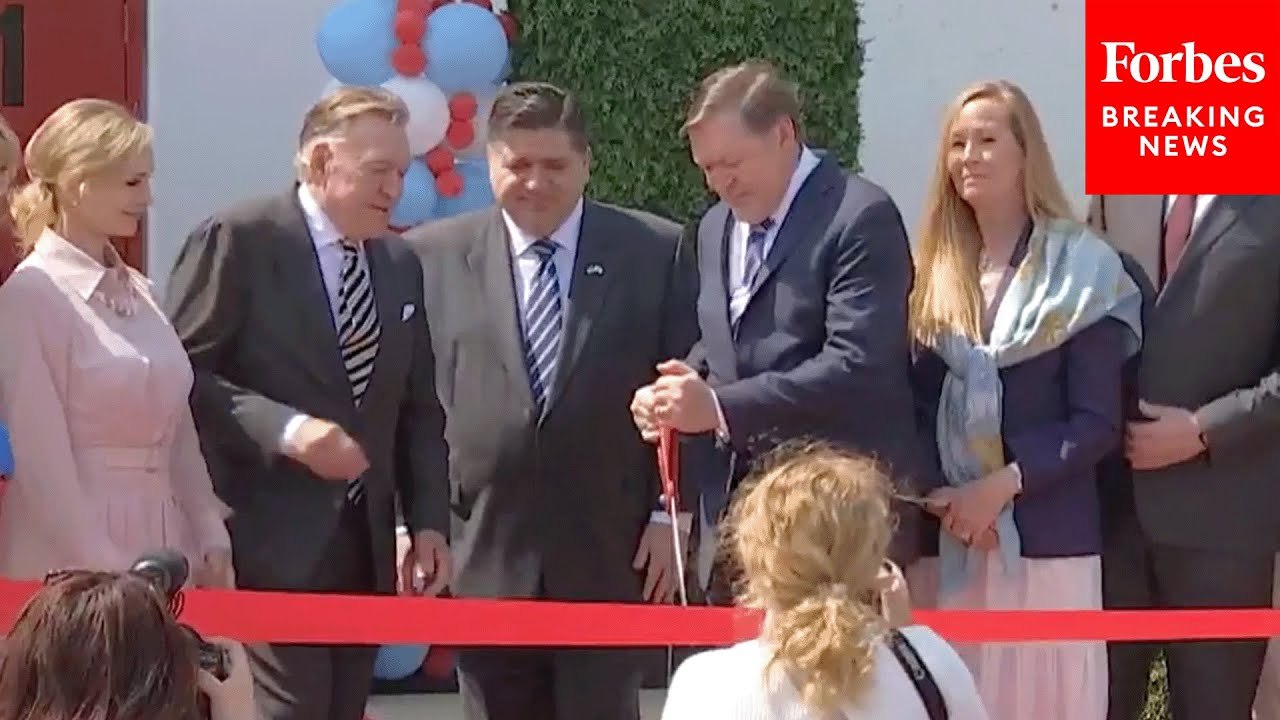 Governor JB Pritzker Attends Ribbon Cutting For New Distribution Center For Local Family-Owned Business