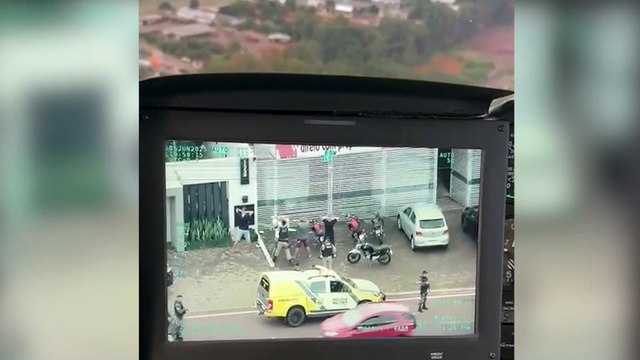 Imagens aéreas do helicóptero Falcão mostram abordagem que terminou com foragido detido