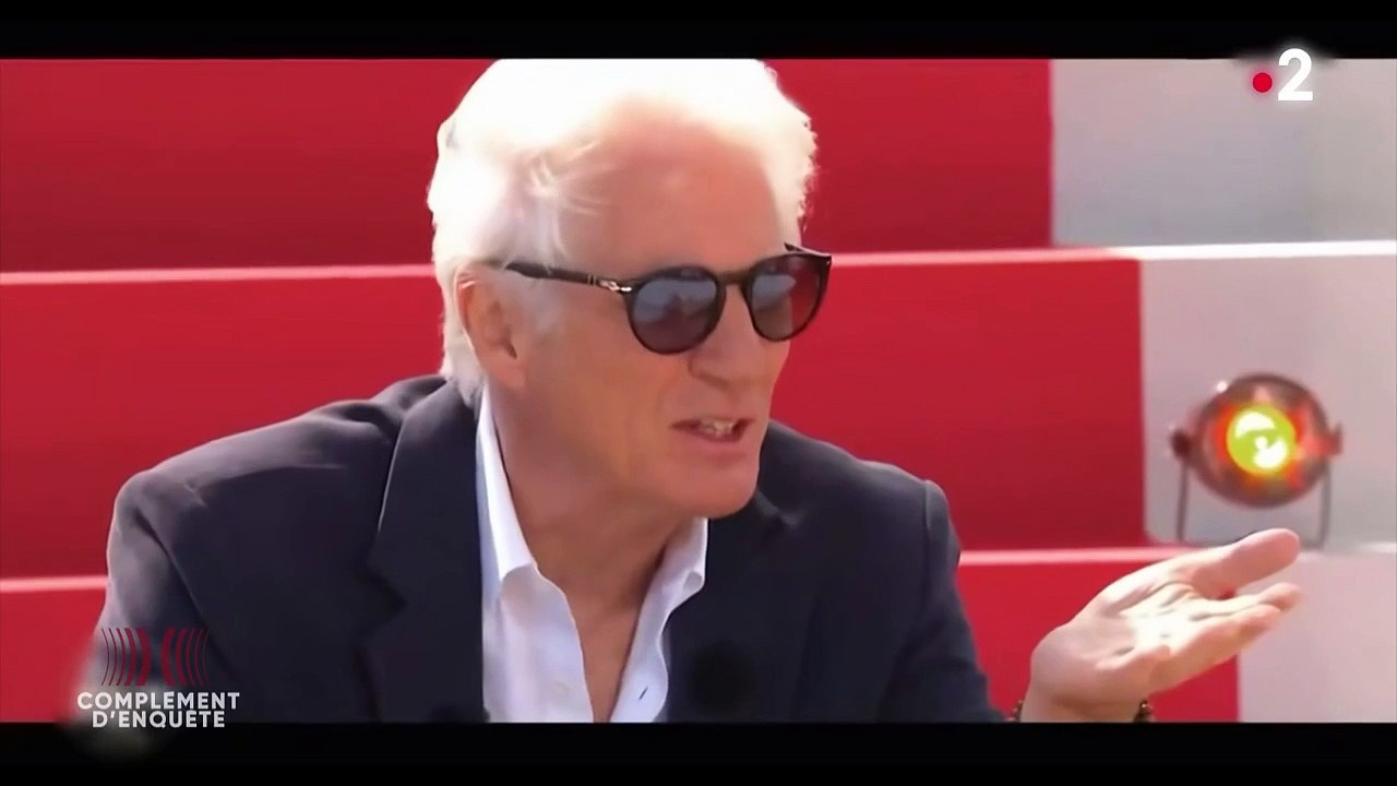 Tristan Waleckx présente "Complément d'enquête".