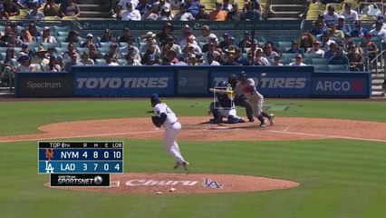 Miguel Rojas se luce con una jugada a mano limpia