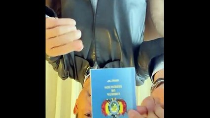 Candidato presidencial de ADN dice que sigue en carrera, pero devela discusiones administrativas y económicas