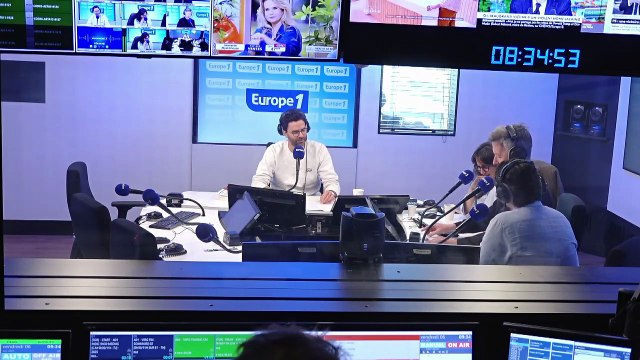 Jean-Luc Lemoine : «La mettre à l’envers, c’est à peu près le concept de toutes les émissions de W9»