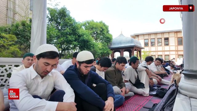 Tokyo Camii’nde yoğunluk nedeniyle bayram namazı 3 kez kılındı