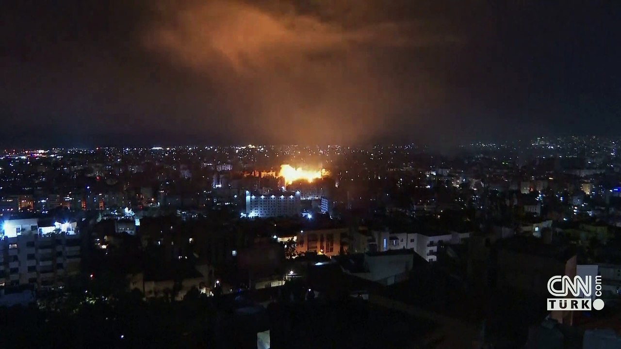 İsrail'den arife gecesi Beyrut'a saldırı | Video Haber