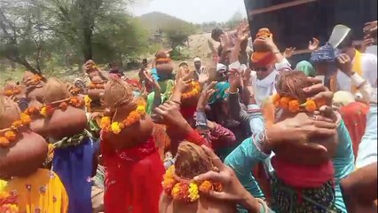 VIDEO: मंत्री किरोड़ी लाल मीणा ने लगाए ठुमके, डीजे की धुन पर किया डांस