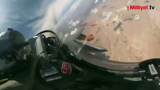 Yerli seyir füzesi SOM hedefi tam isabetle vurdu!