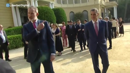 Así ha llegado el Rey llega a la Conferencia de Presidentes junto a Sáchez