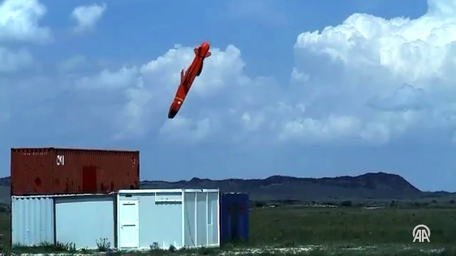 Uzun menzilli seyir füzesi SOM, tam isabet vurdu