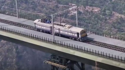 ഉയരങ്ങളിൽ ഇന്ത്യ, അഭിമാനമായി ചെനാബ് പാലം | Chenab Rail bridge | News Decode
