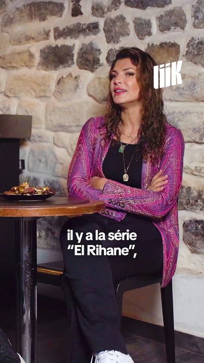 « Je me suis retrouvée sur un plateau télé, et j’ai compris que c’était pour moi »  Zahra Harkat, femme algérienne en devenir, journaliste et actrice. Elle a animé plusieurs émissions de variétés, de musique et de culture.