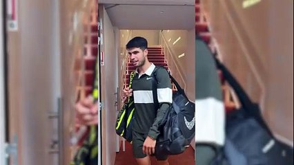 Alcaraz Comparte una divertida broma sobre las celebraciones de Djokovic y Sabalenka 🎾