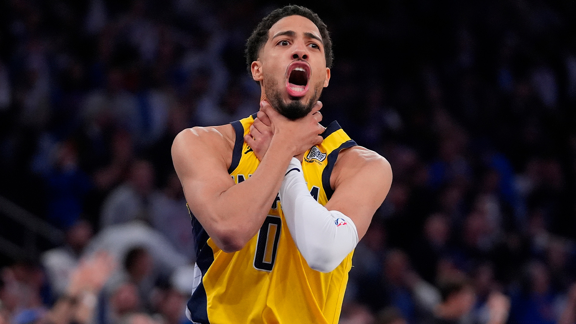 Pacers fans' reaction to Tyrese Haliburton's shot