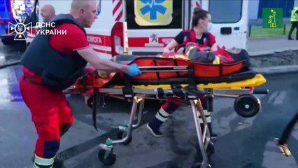 Rusia vuelve a bombardear Ucrania y advierte que se trata de un conflicto "existencial"