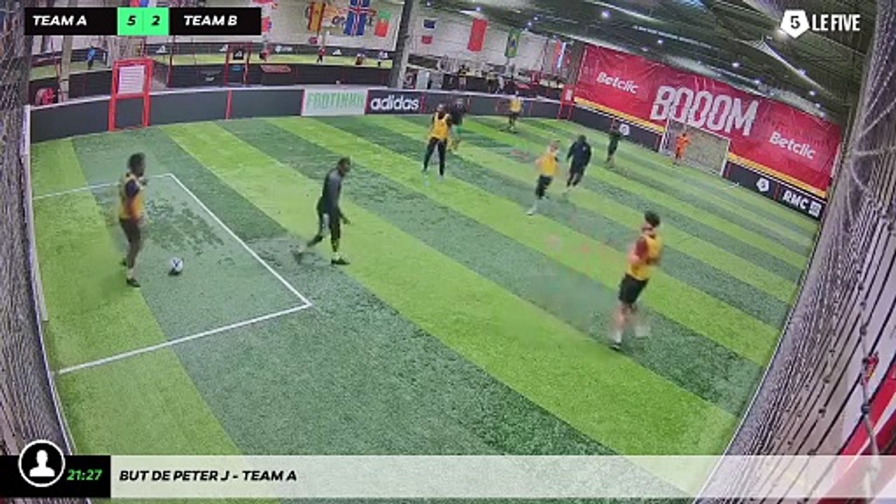 But de Peter J - Team A