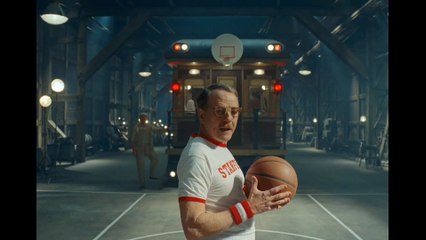 The Phoenician Scheme Movie Clip - Classic Backhand Layup