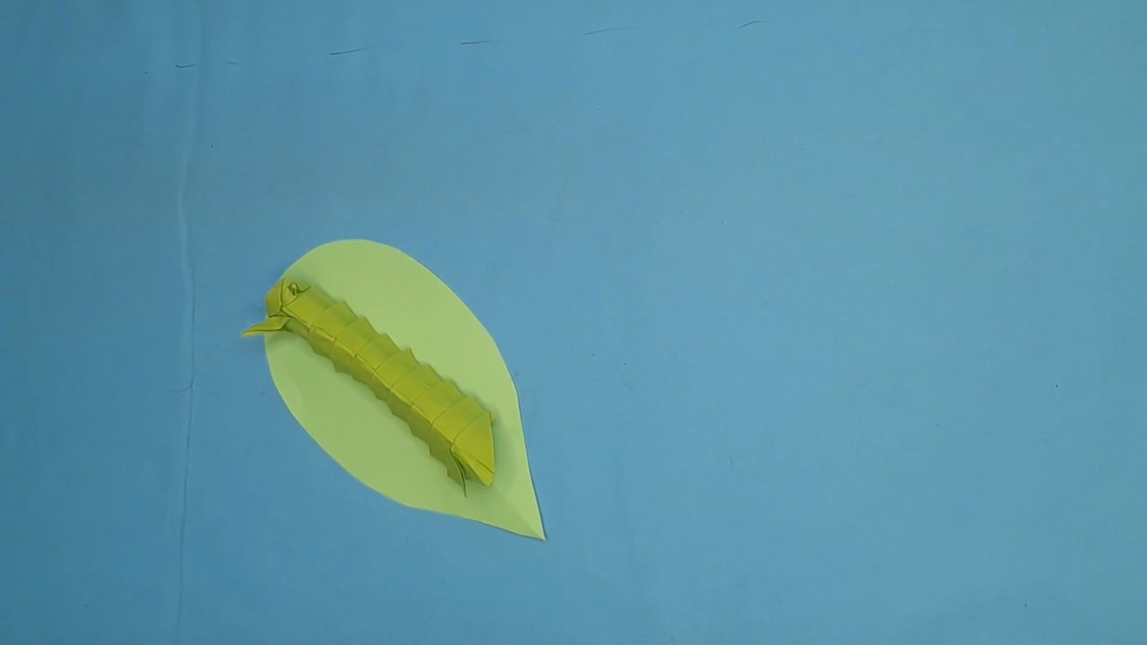 How to Make a Caterpillar Origami | Easy Paper Caterpillar Craft