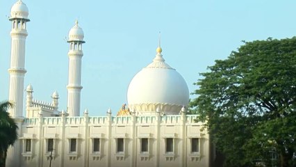 സ്‌നേഹത്തിന്റെയും പങ്കിടലിന്റെയും ബലിപെരുന്നാൾ; പള്ളികളിൽ പെരുന്നാൾ നമസ്‌കാരം | Eid al-Adha
