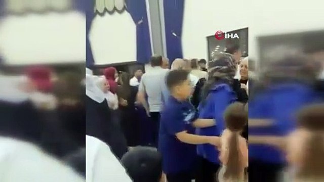 Düğün salonuna silahlı saldırı: Ölü ve yaralılar var!