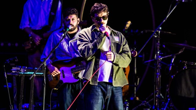 Franco126 in concerto nella Cavea: il cantautore romano ha aperto il Roma Summer Fest con il tour «Futuri Possibili»