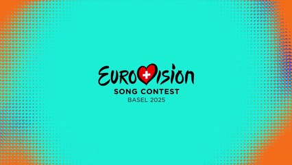 I kommentatorboksen område med Guðrún Dís Emilsdóttir, Ole Tøpholm, Jean-Marc Richard og Sandra Studer | Eurovision Song Contest 2025 | DRTV