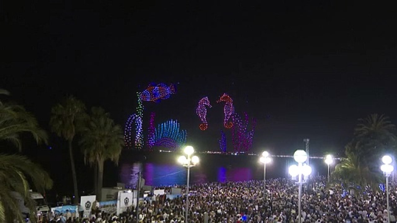 Drohnenshow stimmt in nizza auf un-ozeankonferenz ein