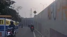 indah lukisan dindingnya