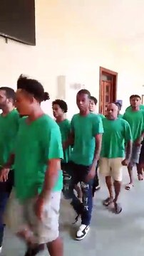 Trasladan a sala de audiencias al propietario de Mudán por agresión a agentes de Migración