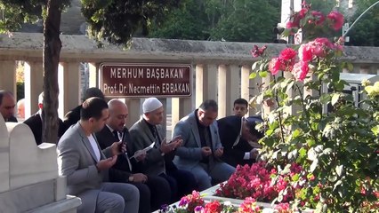 Erbakan Huzurunda Bayram Duası