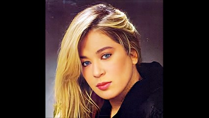 ZERRİN ÖZER AKAPELLA GÖNÜL