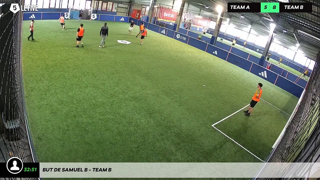 But de Samuel B - Team B