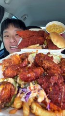 Follow for more ASMR videos🌮🍟 Credits: @shhhhimeating1 #mukbang #asmr #fastfood #asmreating