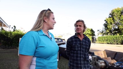 Man survives fight with stressed roo by throwing 'backward elbows'