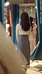 After 5 years as his secret lover, she learns he's engaged to someone else—heartbroken, she resigns, only to see the cold prince of the Li family begging her to stay.