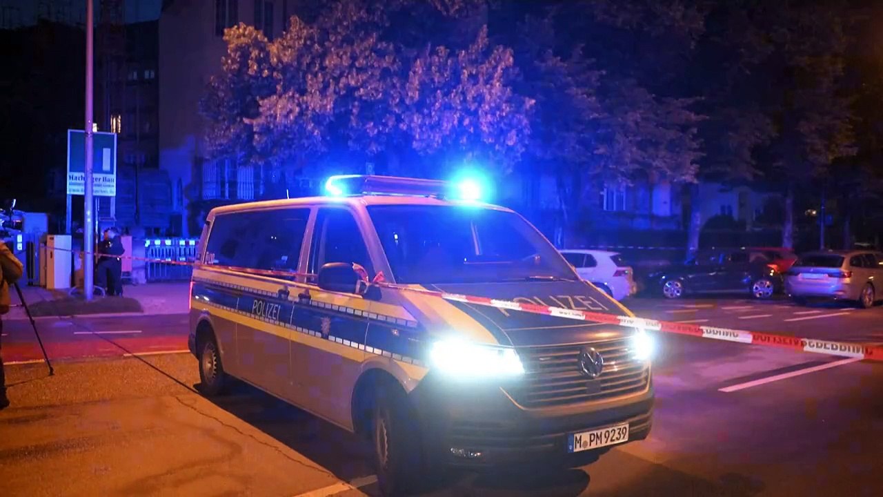 München: Frau sticht auf Menschen ein – Polizei erschießt sie