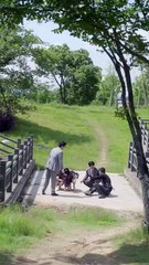 After returning to her wealthy family and being repeatedly hurt by their favoritism toward the adopted daughter, she finally cuts ties—only for her brothers to regret and beg forgiveness when it’s too late.