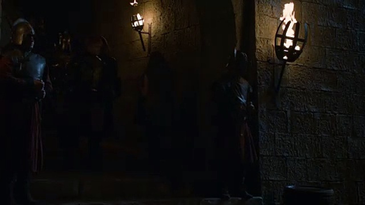 Game Of Thrones - S02 - 59 - when the king asks a question