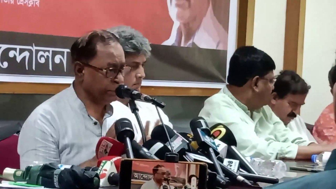 গত নয় মাসে নতুন ভাবে ফ্যাসিবাদের মূলে জল সিঞ্চন করে মোটা তাজা করে তুলছেন-সাইফুল হক