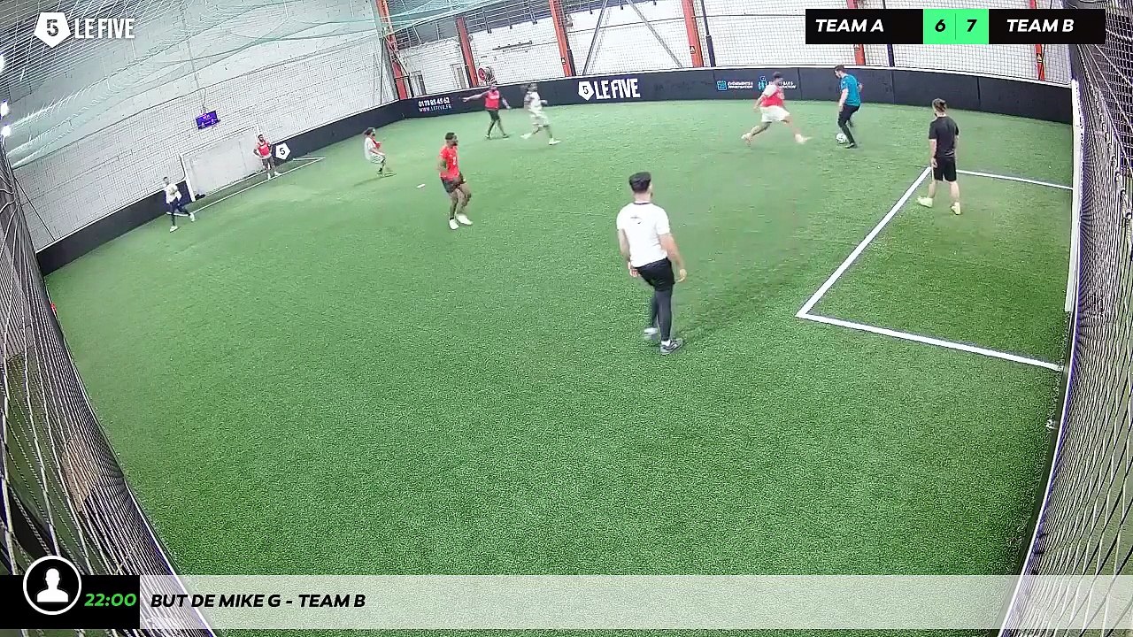 But de Mike G - Team B