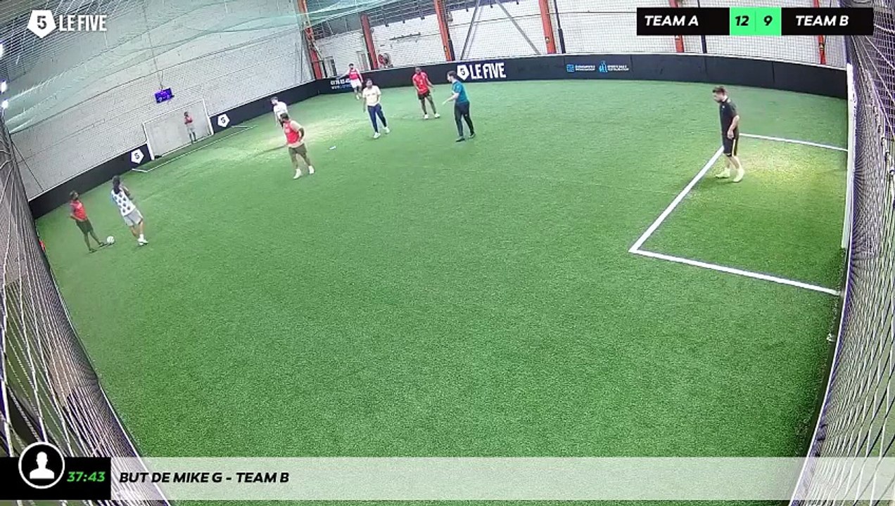 But de Mike G - Team B