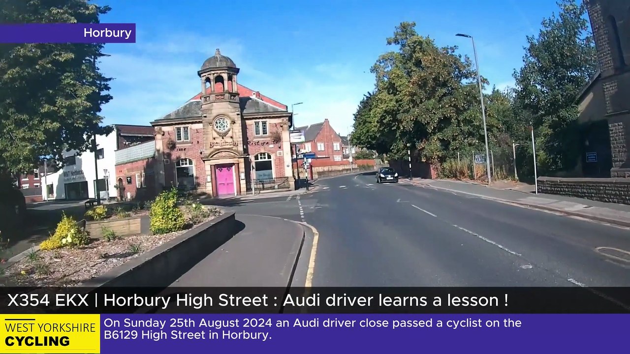 X354 EKX | Horbury High Street  : Audi driver learns a lesson!