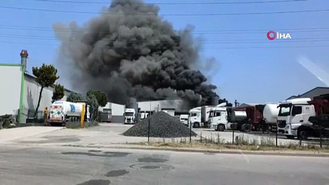 Başiskele'de korkutan patlama ve yangın! Alevler gökyüzünü kapladı