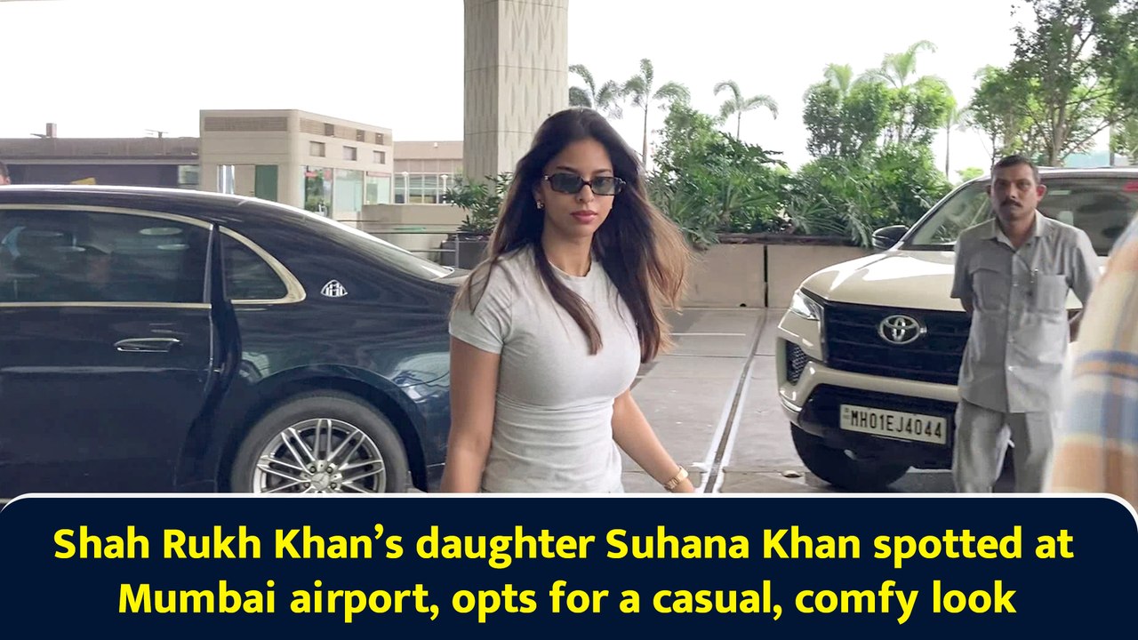 Shah Rukh Khan’s daughter Suhana Khan spotted at Mumbai airport, opts for a casual, comfy look