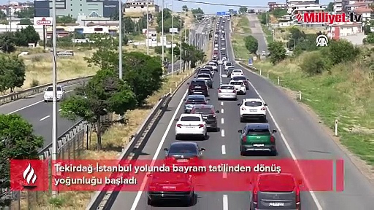 İstanbul'a dönüş çilesi başladı! Kilometrelerce kuyruk oluştu