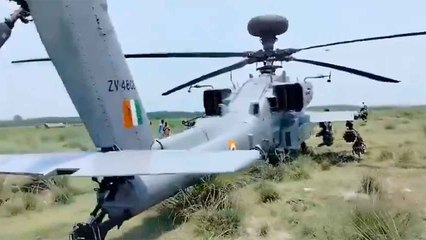 VIDEO: AH-64E Apache genomför nödlandning i Indien