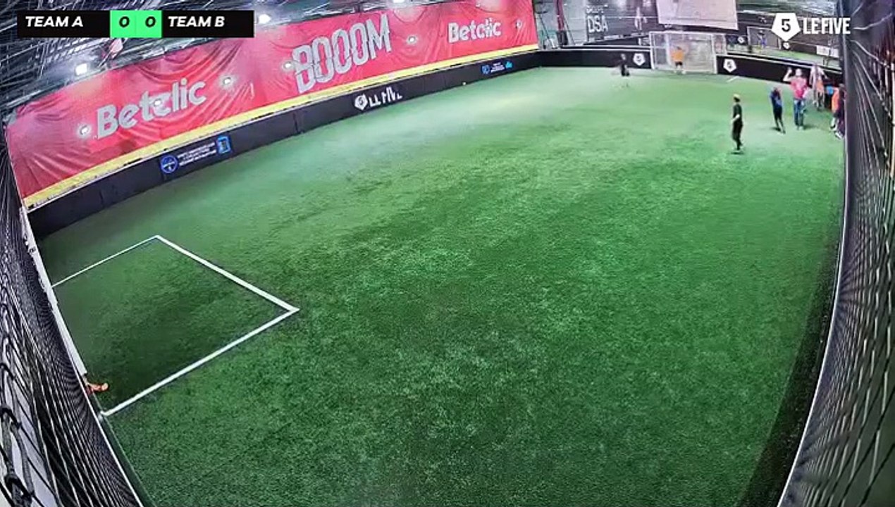 08/06 à 15:43 - Football Terrain 2 (LeFive Morangis)