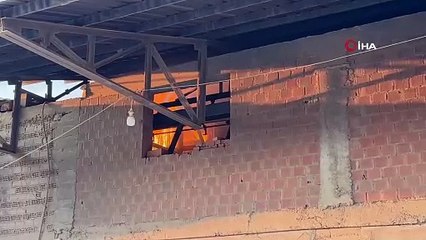 Tokat’ta tuğla fabrikasında çıkan yangında dumanlar gökyüzünü kapladı