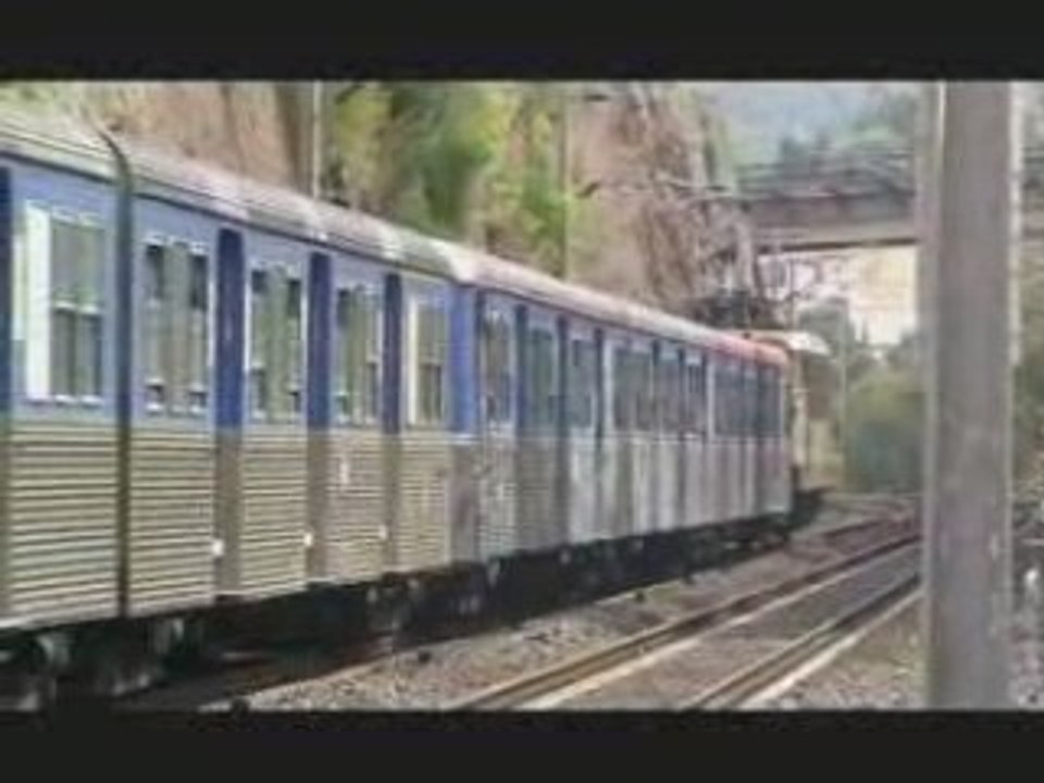 18. TRAINS ET TGV DANS LE SUD ... III