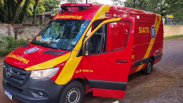 Jovem cai de telhado de residência no Interlagos e Corpo de Bombeiros é acionado